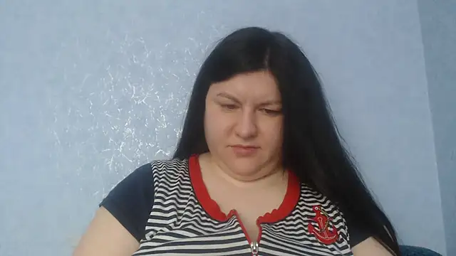 KiraSwee online show from February 14, 2026, 9:20 am