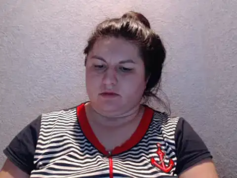 KiraSwee online show from March 6, 2025, 5:54 pm