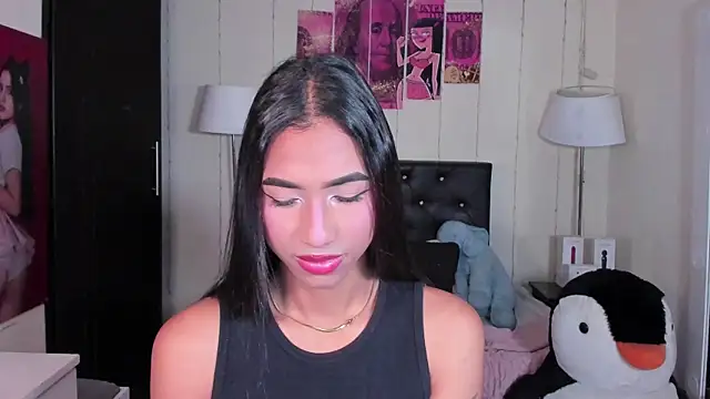 Alissemasiel online show from April 11, 2026, 2:43 pm