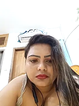 blue-berry07 online show from May 20, 2026, 10:40 pm