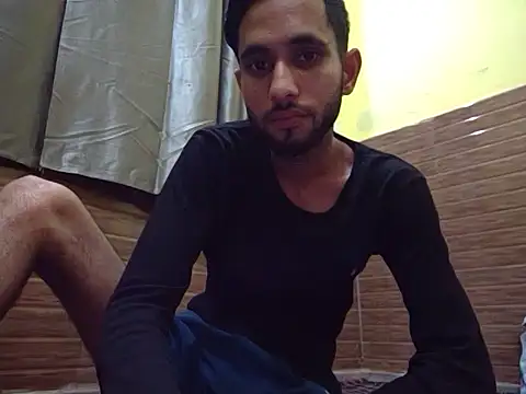 Snapshot of Queen_Couple chatting on March 2, 2025, 4:14 pm Queen Couple online show from March 2, 2025, 4:14 pm