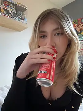 angeleyezlolita online show from February 8, 2025, 2:38 pm