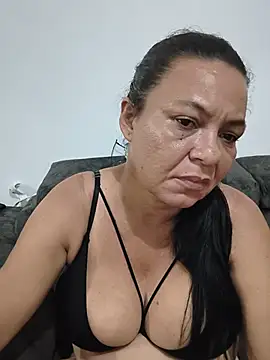 Snapshot of thefuckingowneroftits chatting on July 19, 2026, 4:32 am thefuckingowneroftits online show from July 19, 2026, 4:32 am