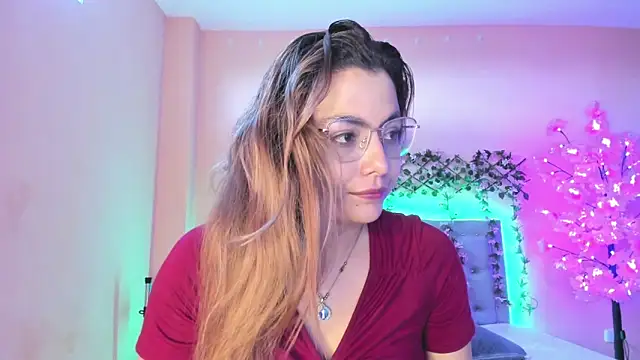 littletammy4u  online show from September 13, 2025, 12:16 pm