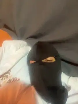 tunenarica22 online show from December 1, 2025, 2:18 pm