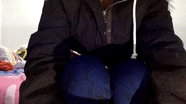 sharonlopez9611 online show from January 15, 2026, 2:59 am