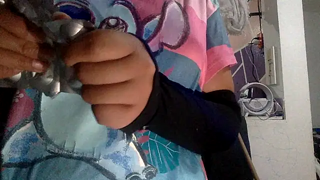 Snapshot of sharonlopez9611 chatting on February 20, 2026, 6:26 am sharonlopez9611 online show from February 20, 2026, 6:26 am