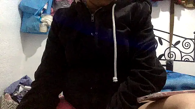 Snapshot of sharonlopez9611 chatting on February 26, 2026, 3:17 am sharonlopez9611 online show from February 26, 2026, 3:17 am