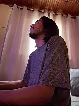 Mineirinho043 online show from April 9, 2026, 2:12 pm