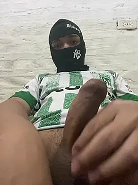 Eduardo08000 online show from April 29, 2026, 7:20 pm