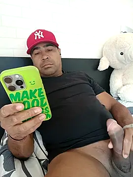 Snapshot of xhoco14 chatting on September 26, 2025, 9:27 am xhoco14 online show from September 26, 2025, 9:27 am