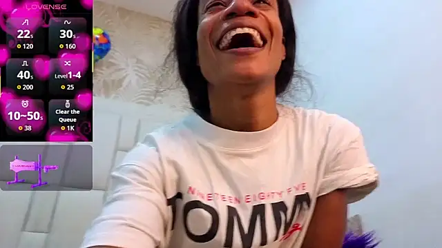 dafnnelewis online show from March 11, 2026, 11:26 am