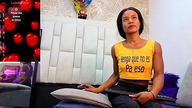 dafnnelewis online show from March 12, 2026, 11:14 am