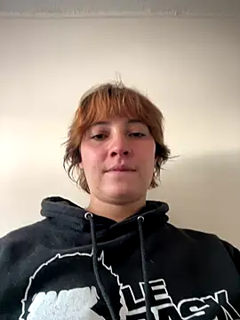 Snapshot of Maggie_Geller chatting on December 18, 2025, 7:07 pm Maggie Geller online show from December 18, 2025, 7:07 pm