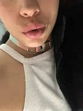 Isabella Rizzo online show from February 26, 2025, 7:21 pm