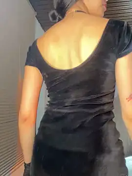 Isabella Rizzo online show from February 7, 2025, 11:55 pm