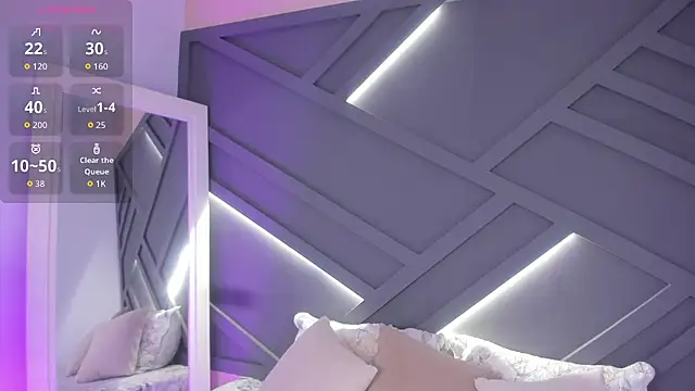 cloe palmer online show from December 3, 2025, 9:20 am