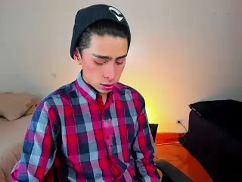 Snapshot of steve__gray chatting on February 16, 2025, 2:10 pm steve  gray online show from February 16, 2025, 2:10 pm