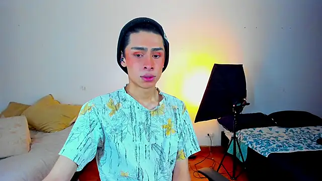 Snapshot of steve__gray chatting on March 12, 2025, 6:53 pm steve  gray online show from March 12, 2025, 6:53 pm