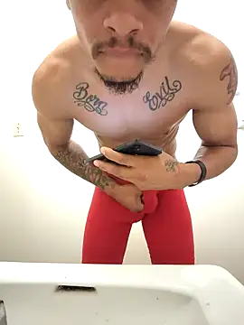 Locdawgg11 online show from January 6, 2026, 9:13 am