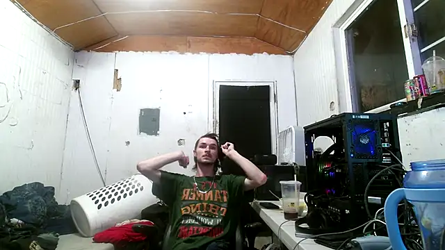 Snapshot of nuttyking2022 chatting on October 3, 2025, 5:42 am nuttyking2022 online show from October 3, 2025, 5:42 am