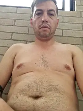 Snapshot of reyarturs13 chatting on March 17, 2025, 10:08 pm reyarturs13 online show from March 17, 2025, 10:08 pm