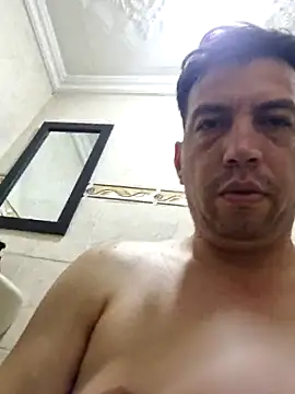 Snapshot of reyarturs13 chatting on March 16, 2025, 6:09 am reyarturs13 online show from March 16, 2025, 6:09 am