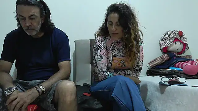 jeans and emma online show from February 22, 2026, 12:35 am