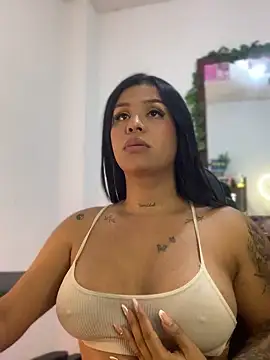 Snapshot of tinalove7 chatting on September 12, 2025, 10:42 pm tinalove7 online show from September 12, 2025, 10:42 pm