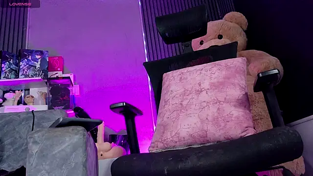 meganwolf 1 online show from July 28, 2026, 4:27 pm
