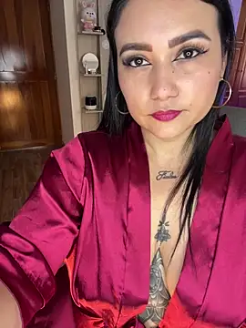 Madissonlove 1 online show from October 27, 2025, 3:35 pm