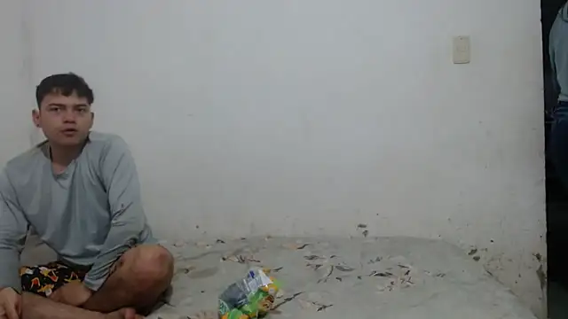 Snapshot of naisha_837 chatting on October 4, 2025, 5:42 am naisha 837 online show from October 4, 2025, 5:42 am