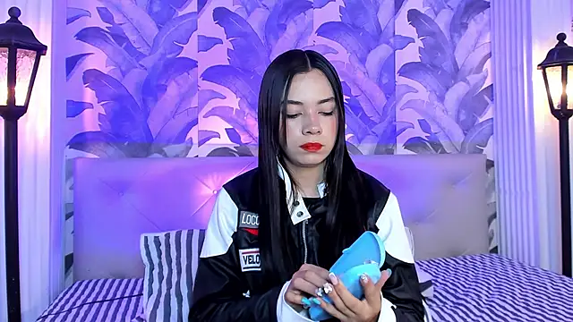 Sami Evanns online show from October 24, 2025, 3:16 am