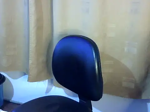 Snapshot of venusfranco_94 chatting on April 27, 2026, 12:03 pm venusfranco 94 online show from April 27, 2026, 12:03 pm
