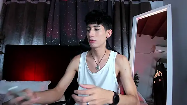 NovaaWheler online show from February 12, 2026, 4:34 am