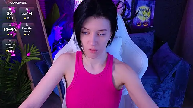 roxy riot  online show from October 28, 2025, 1:28 am