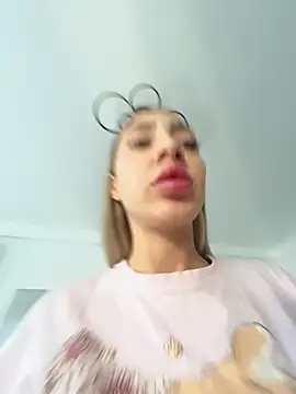 BonyBon29 online show from March 4, 2026, 7:16 am