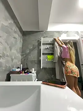 BonyBon29 online show from February 9, 2026, 7:06 am