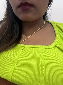 Snapshot of Deepcha1991 chatting on February 19, 2025, 6:32 pm Deepcha1991 online show from February 19, 2025, 6:32 pm