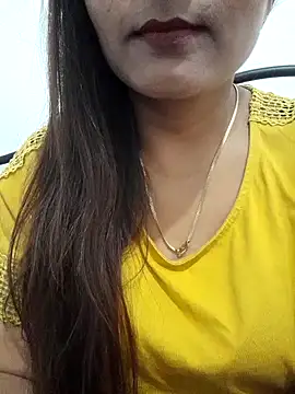 Snapshot of Deepcha1991 chatting on February 14, 2025, 8:05 pm Deepcha1991 online show from February 14, 2025, 8:05 pm