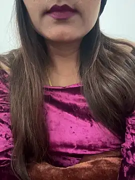 Snapshot of Deepcha1991 chatting on February 21, 2025, 3:43 pm Deepcha1991 online show from February 21, 2025, 3:43 pm