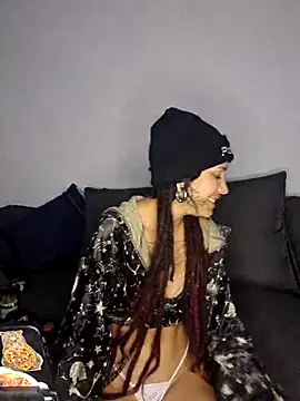 Snapshot of nickelfie chatting on March 6, 2025, 12:41 pm nickelfie online show from March 6, 2025, 12:41 pm