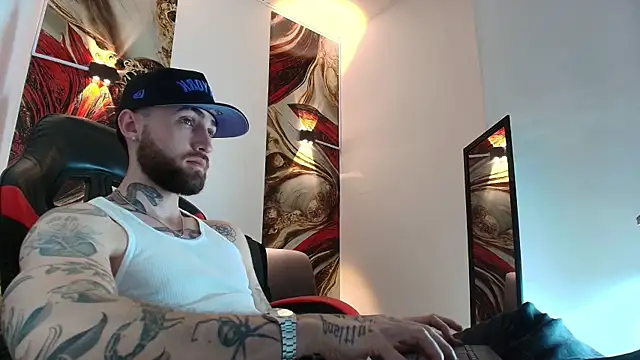 Luke davis01 online show from January 7, 2026, 1:16 pm