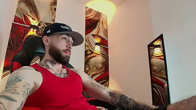 Luke davis01 online show from November 1, 2025, 1:05 pm