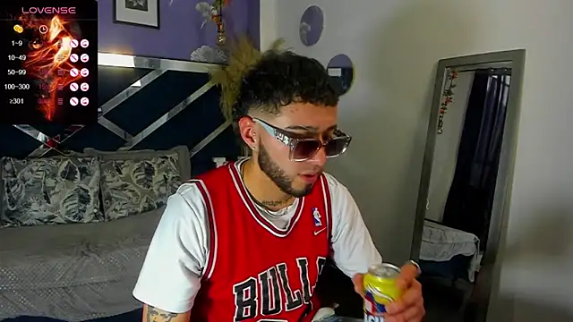 Noa Bonucci online show from March 2, 2025, 4:36 pm