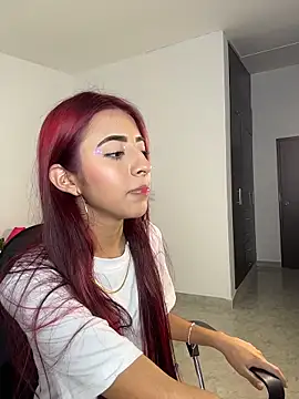 Mirandaa Rogers online show from February 17, 2026, 7:11 pm