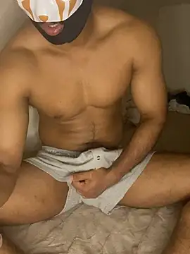 Snapshot of jimi-3011 chatting on June 7, 2026, 5:01 am jimi-3011 online show from June 7, 2026, 5:01 am