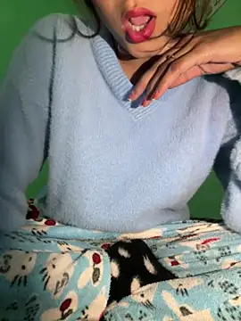 shnaz 1 online show from December 16, 2025, 5:06 pm