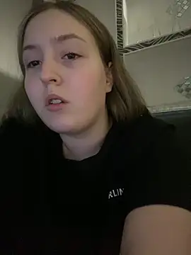 Eloise Celine online show from February 9, 2025, 6:26 pm