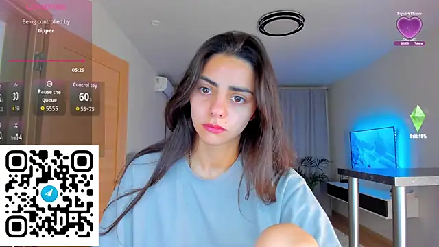 EmiliaZen online show from October 25, 2025, 8:20 pm